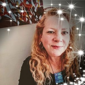 Meet your Posher, Lucy